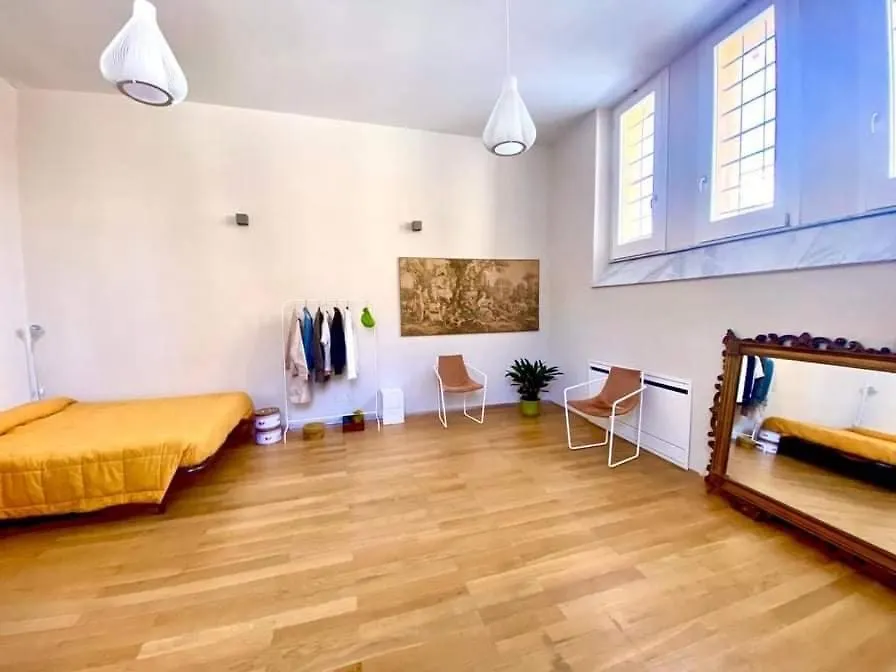 Lancia Di Barolo Suite Palermo Itália